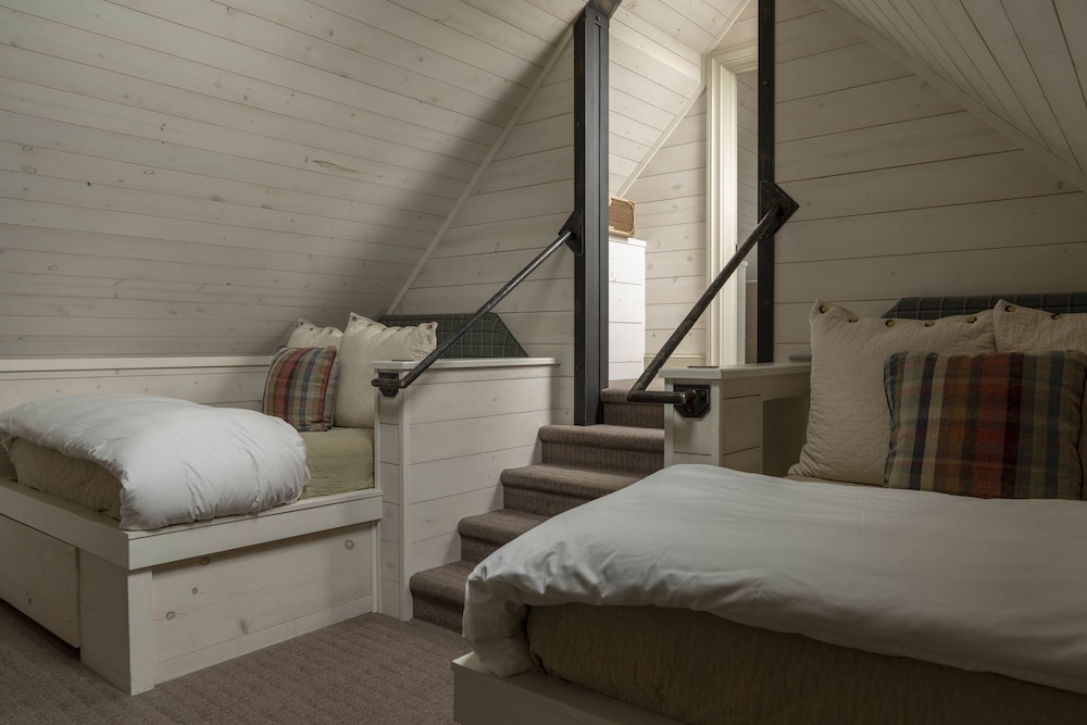 Eleven Scarp Ridge Lodge - photo 37