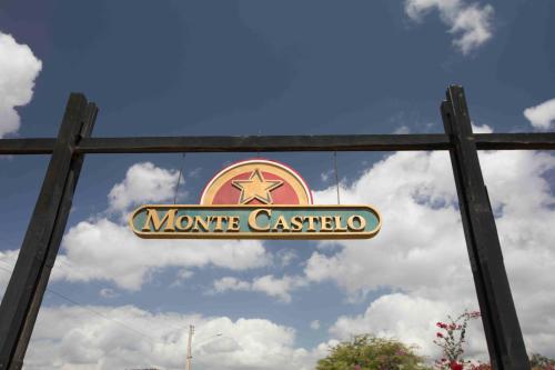 Flats Monte Castelo Gravatá Com Wi Fi — 4-Star Luxury Hotel in Gravata, Brasil
