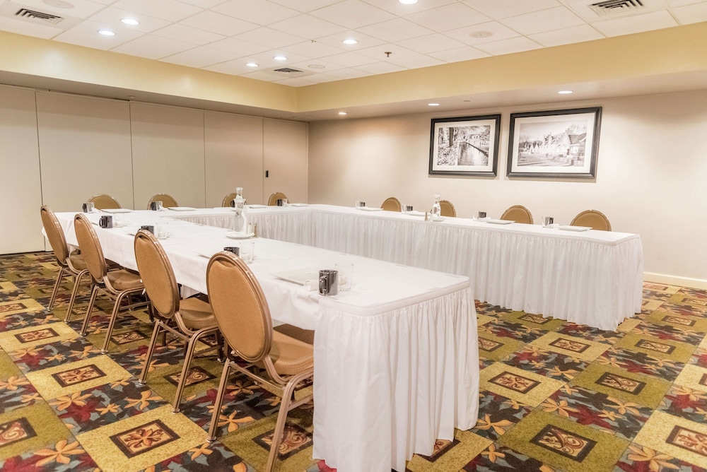 DoubleTree by Hilton Holland - photo 50