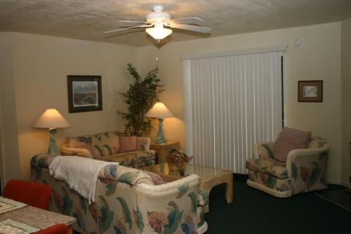 Summerset Inn Resort - photo 35