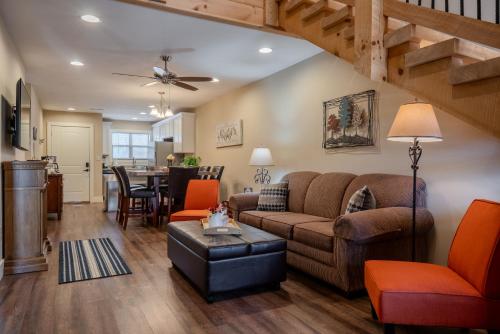 3Br Walk In With Loft Pool Lake Access Free Tickets Included Rh230b in Branson, United States