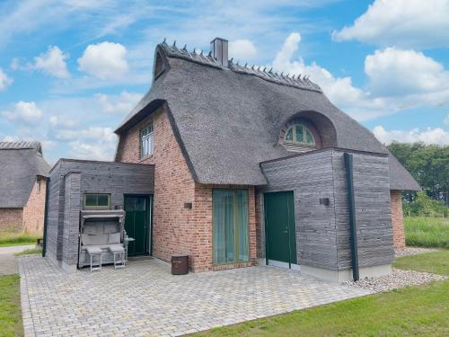 Reetdorf Geltinger Birk Künstlerkate Reiherente in Kappeln, Germany