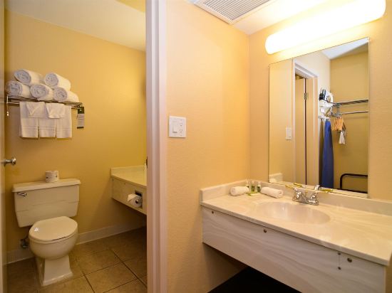 Red Lion Hotel Farmington - photo 23