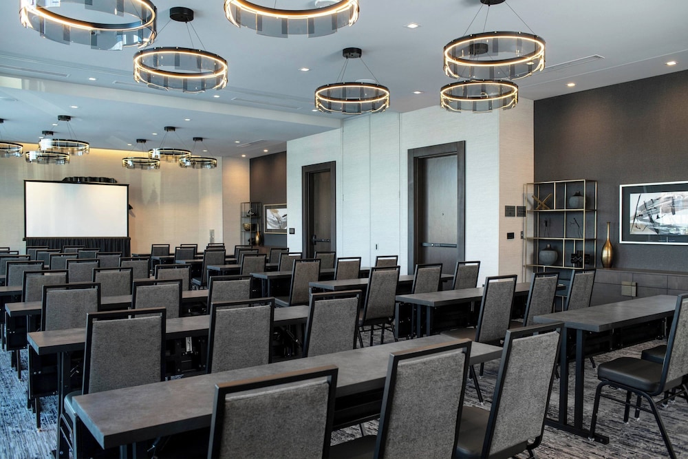 AC Hotel by Marriott Portsmouth - photo 28