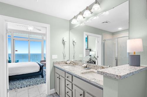 Phoenix Gulf Towers 2207 condo - photo 25