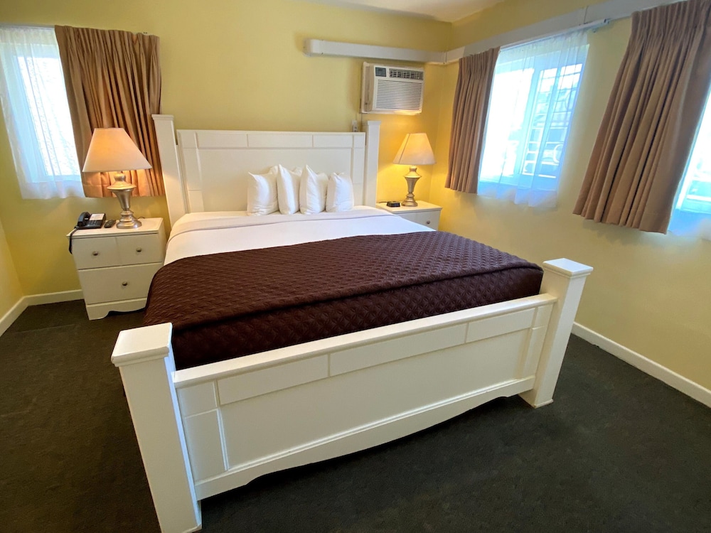 Hollywood Celebrity Hotel - photo 21