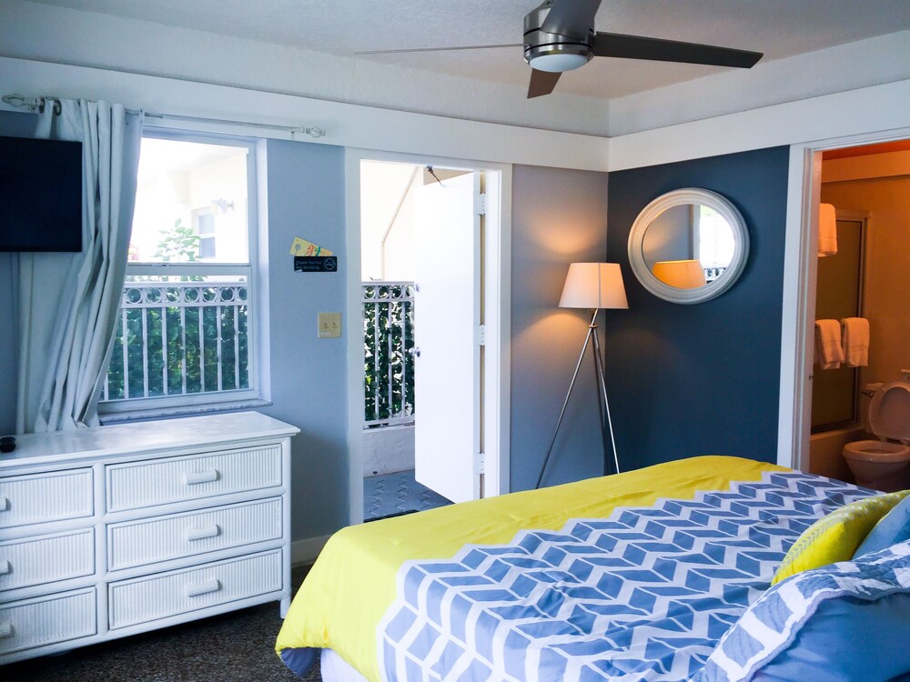 Coral Tides Resort - photo 22