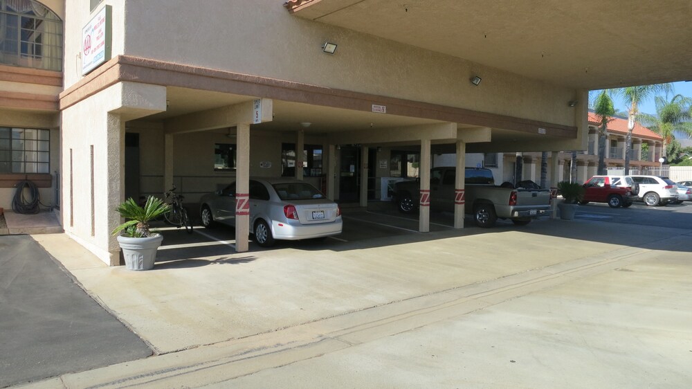 Calimesa Inn Motel - photo 36