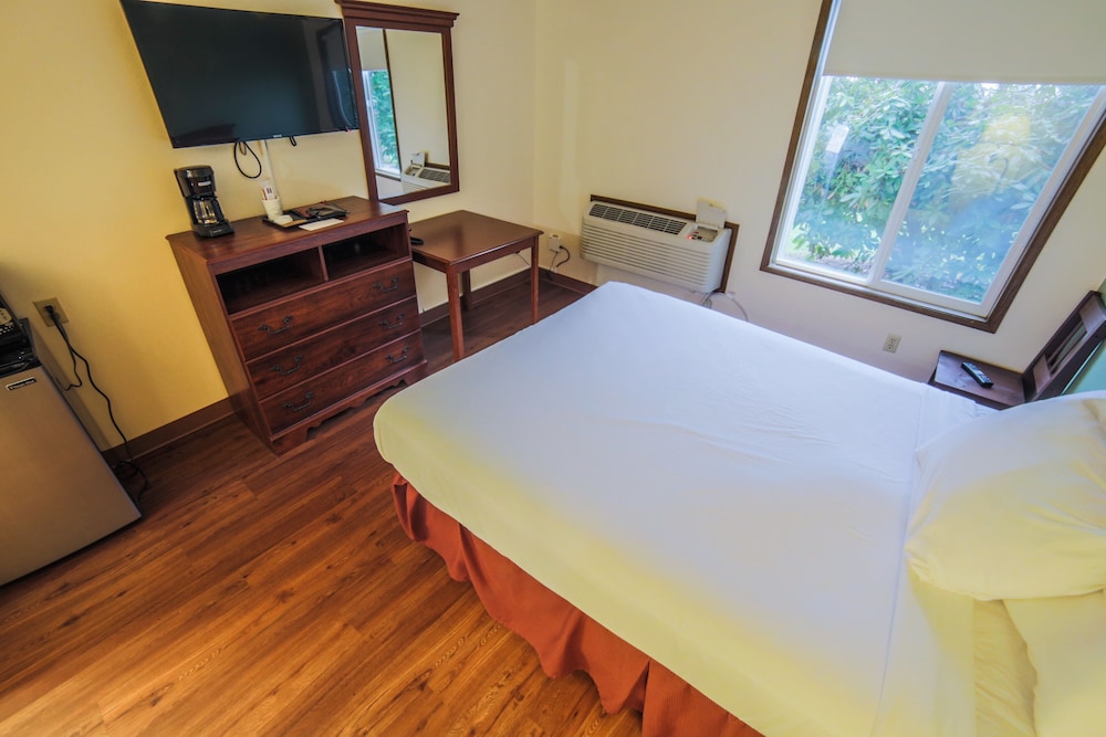 Sunnyside Inn & Suites - photo 15