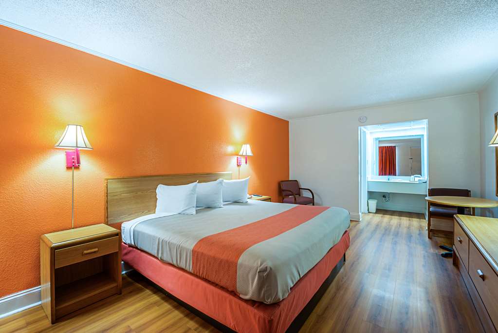 Motel 6 Perry GA - photo 15