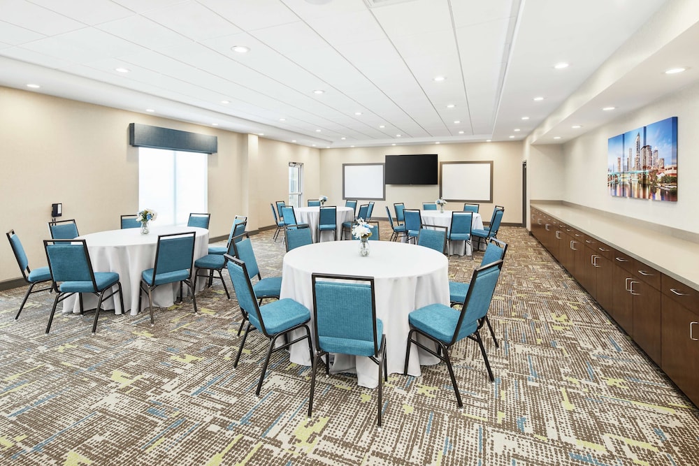 Hampton Inn Odessa Trinity - photo 28