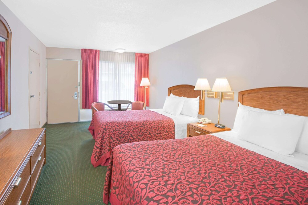 Days Inn By Wyndham Wilmington University - photo 10