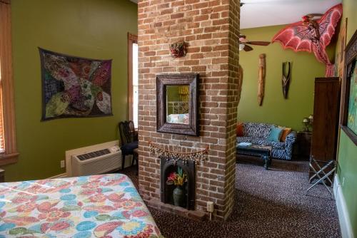 The Lookout Inn - photo 33