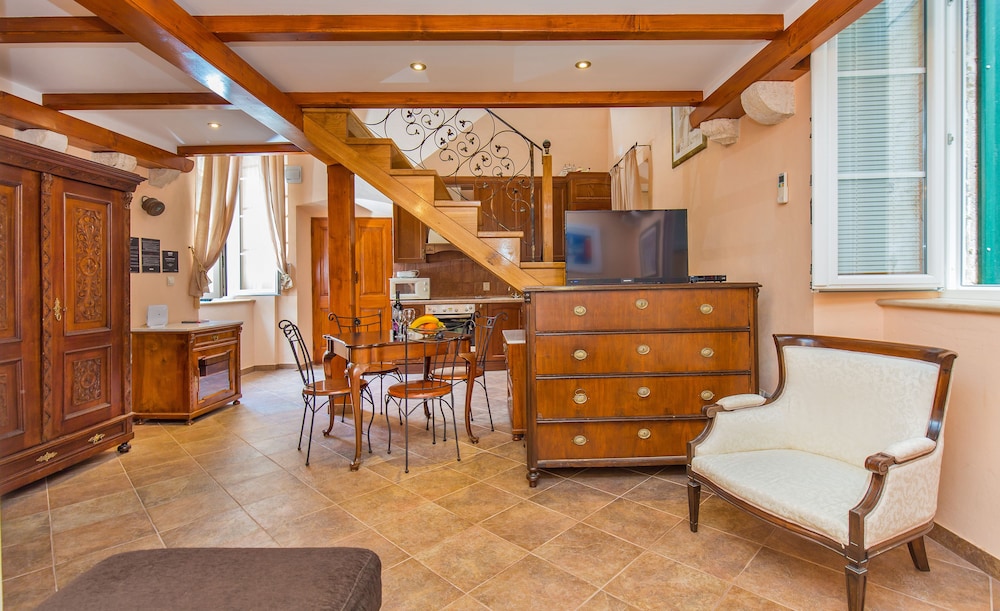Irundo Dubrovnik Arch Apartments
