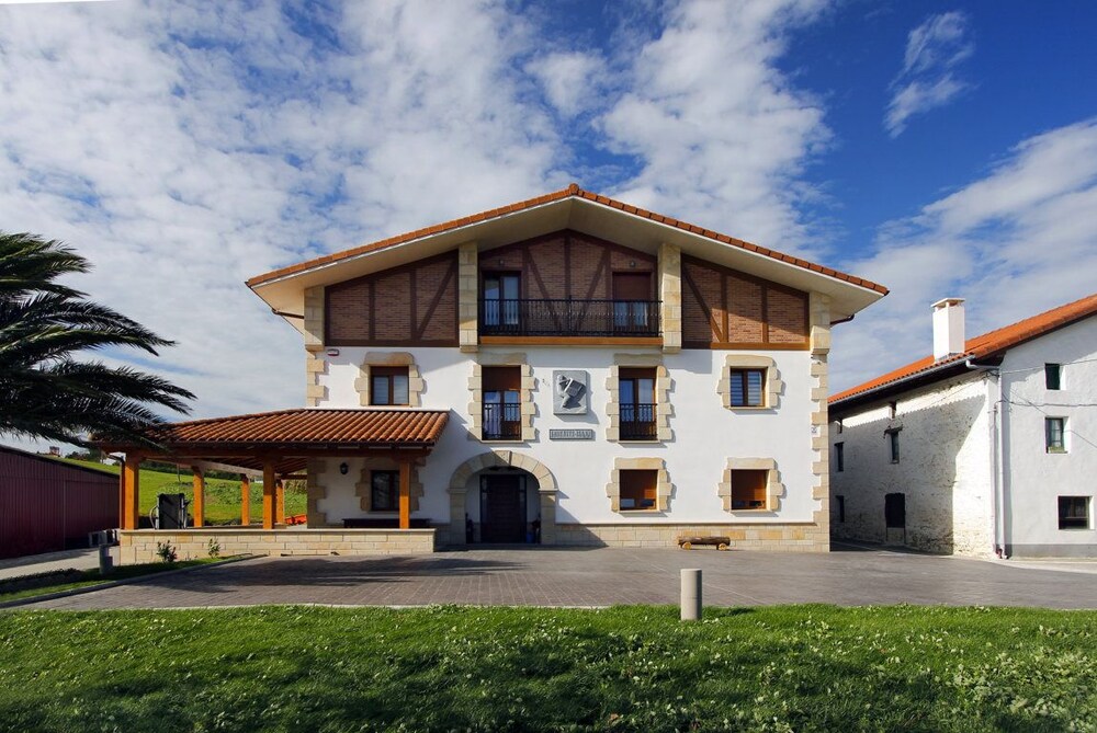 Endaneta Berri — 4-Star Luxury Hotel in Zumaia, Spain