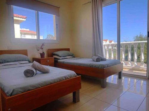 Nissi Beach Golden Villas