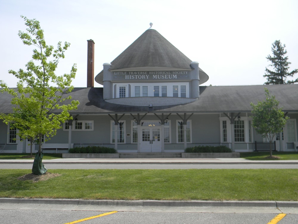 Perry Hotel - photo 47