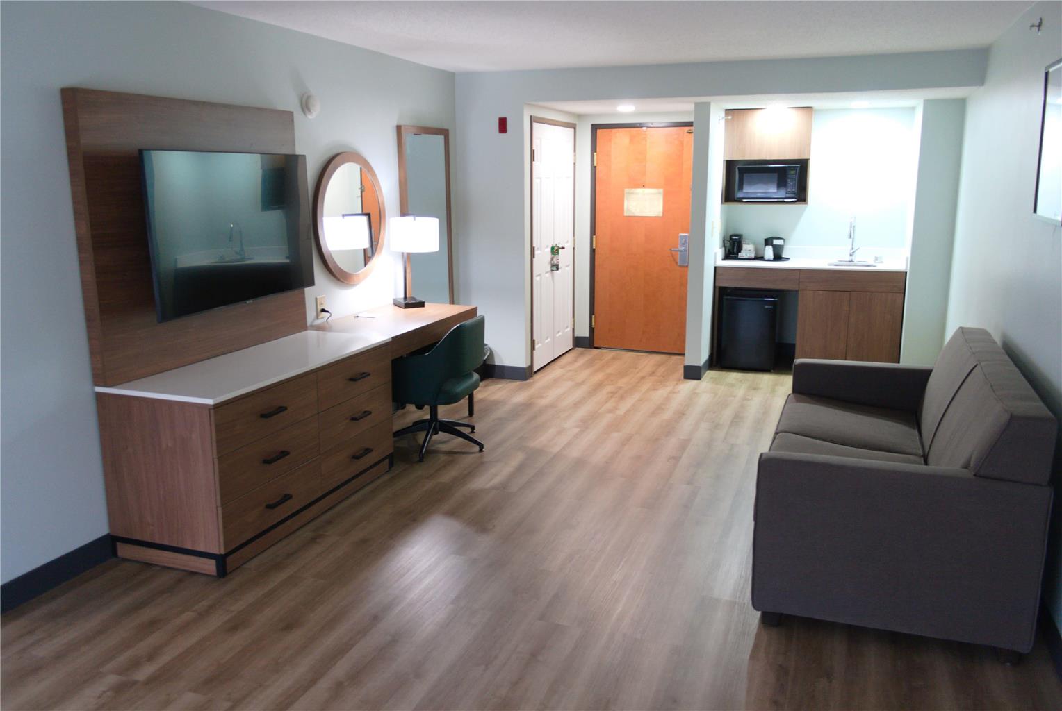 Wingate by Wyndham Vienna Parkersburg Marietta - photo 18