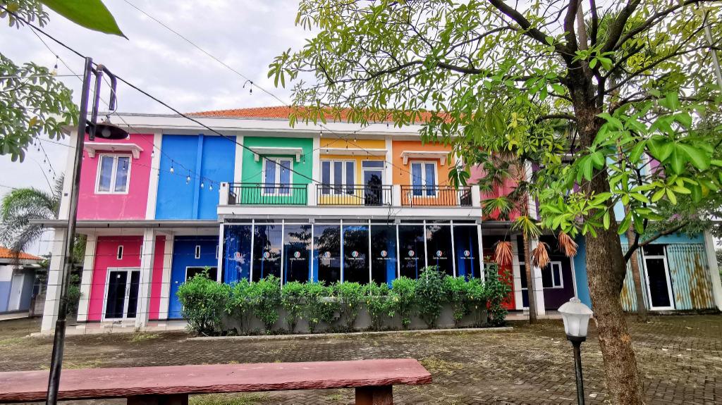 Hotel Aqiilah Syariah — Lamongan