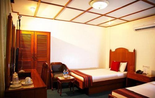 Hotel Yoma - last minute hotel in Yangon