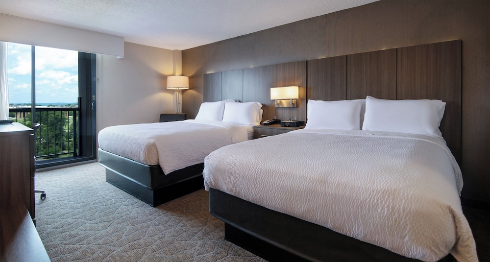 Holiday Inn Nashville Vanderbilt by IHG - photo 12