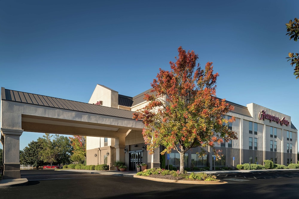 Hampton Inn Tuscaloosa University - photo 38