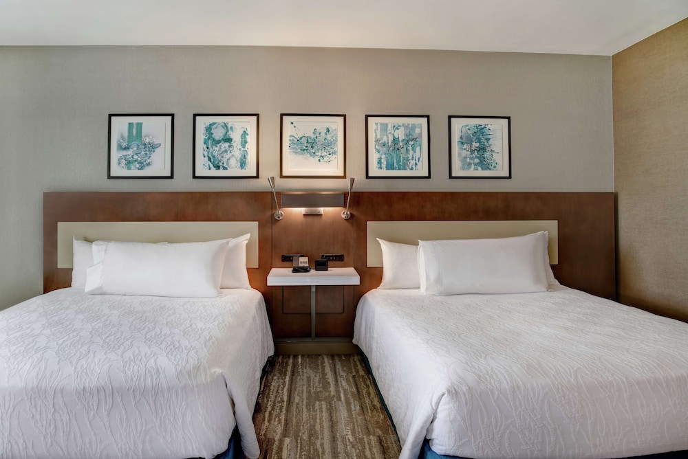 Hilton Garden Inn Kansas City - photo 13