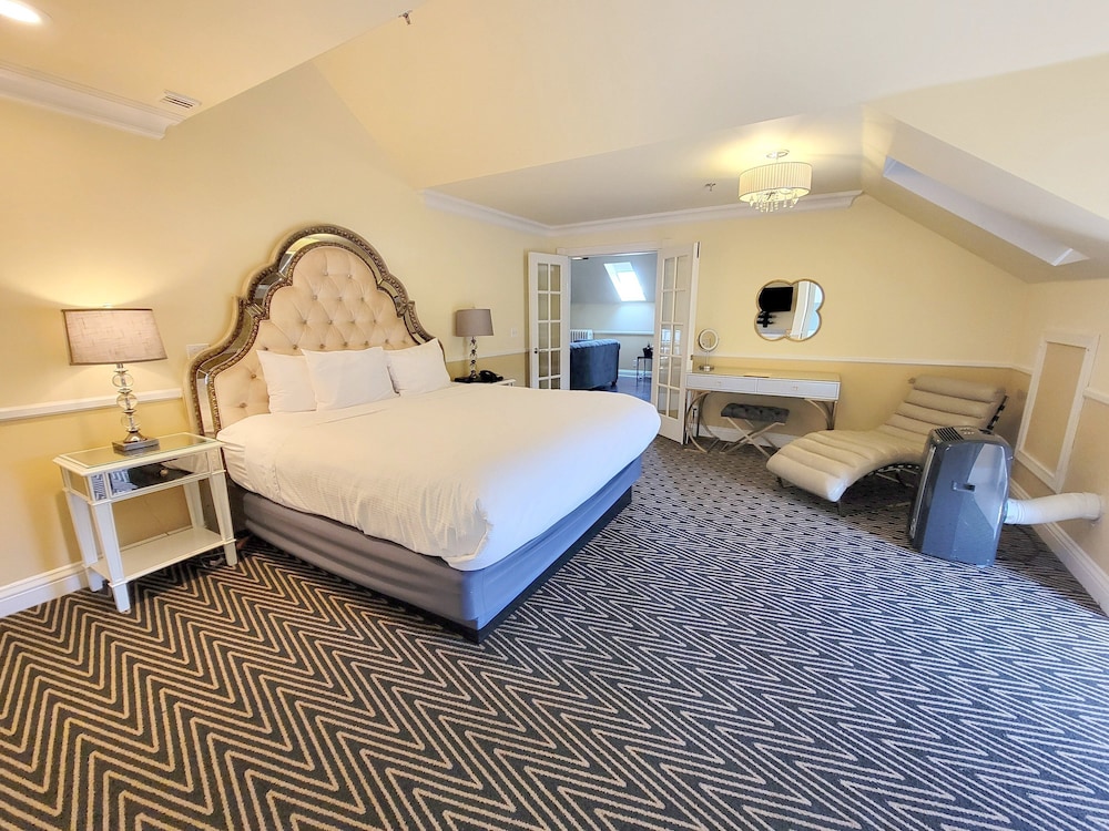 Majestic Inn & Spa - photo 30