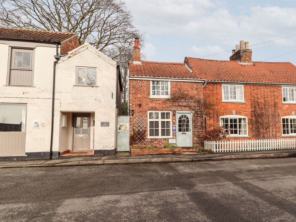 Clematis Cottage Tealby LN8 3XU — 4-Star Luxury Hotel in Market Rasen, United Kingdom