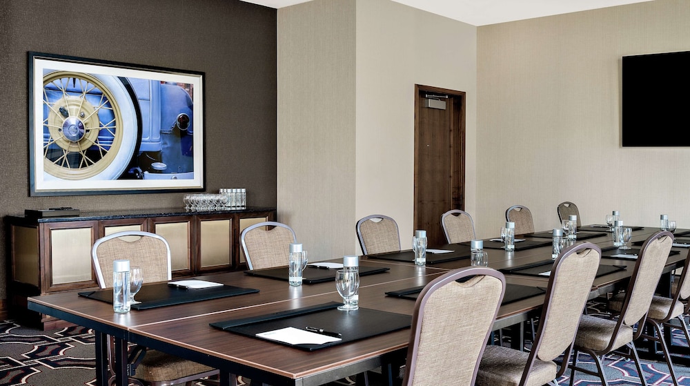 Hampton Inn Chicago McCormick Place - photo 41