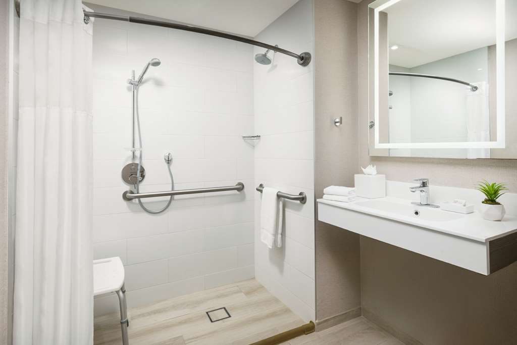 The Altair Hotel Bay Harbor - photo 45