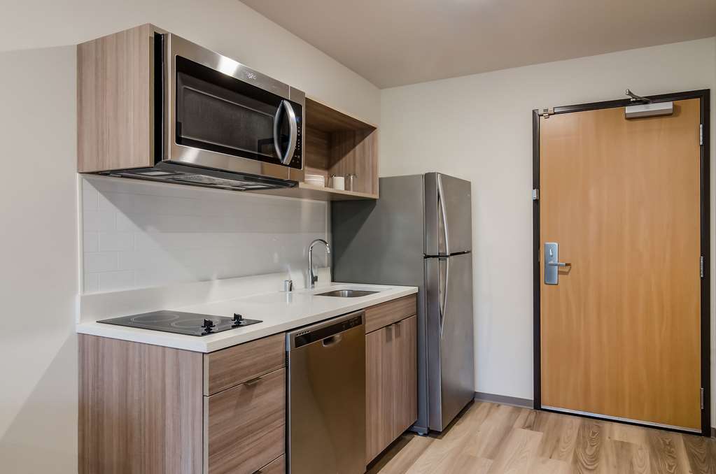 WoodSpring Suites Tacoma Lakewood - photo 25