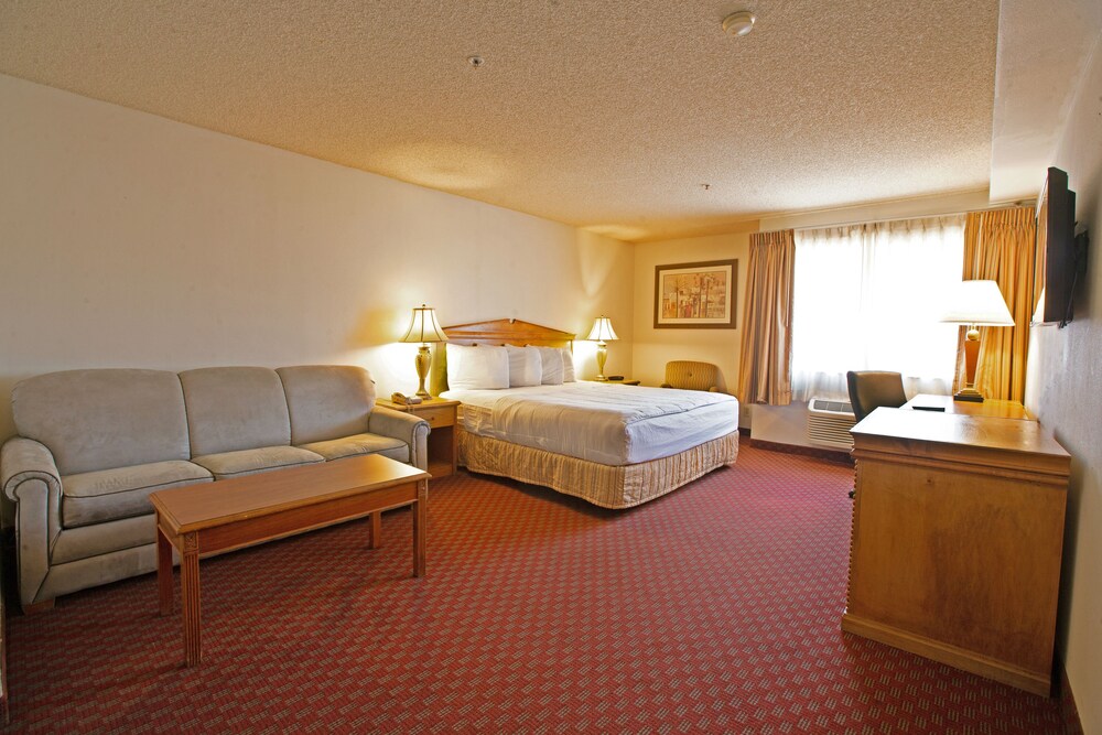 Stanton Inn & Suites - photo 15