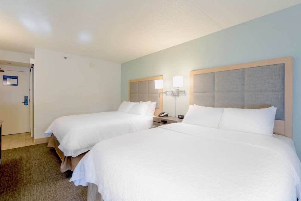 Hampton Inn St. Charles St. Peters - photo 9