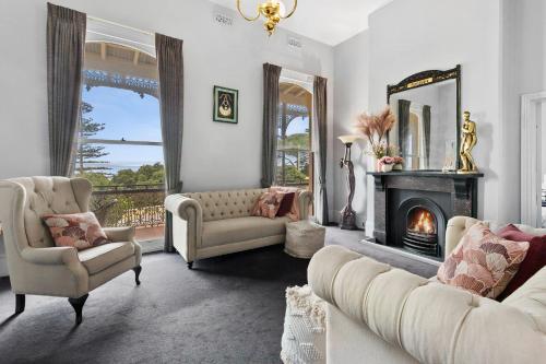 Pelicans at the Ozone — 4-Star Luxury Hotel in Queenscliff, Australia