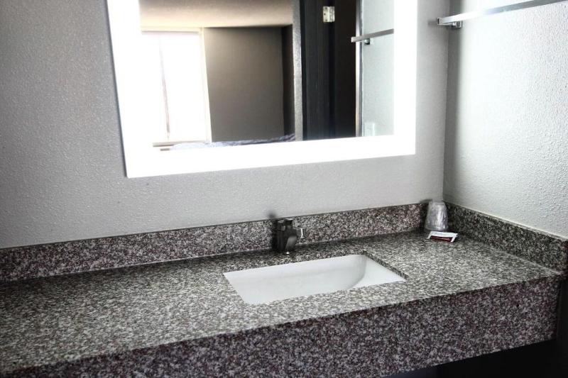 Hotel Comfort Stay by OYO Texarkana East AR I 30 - photo 67