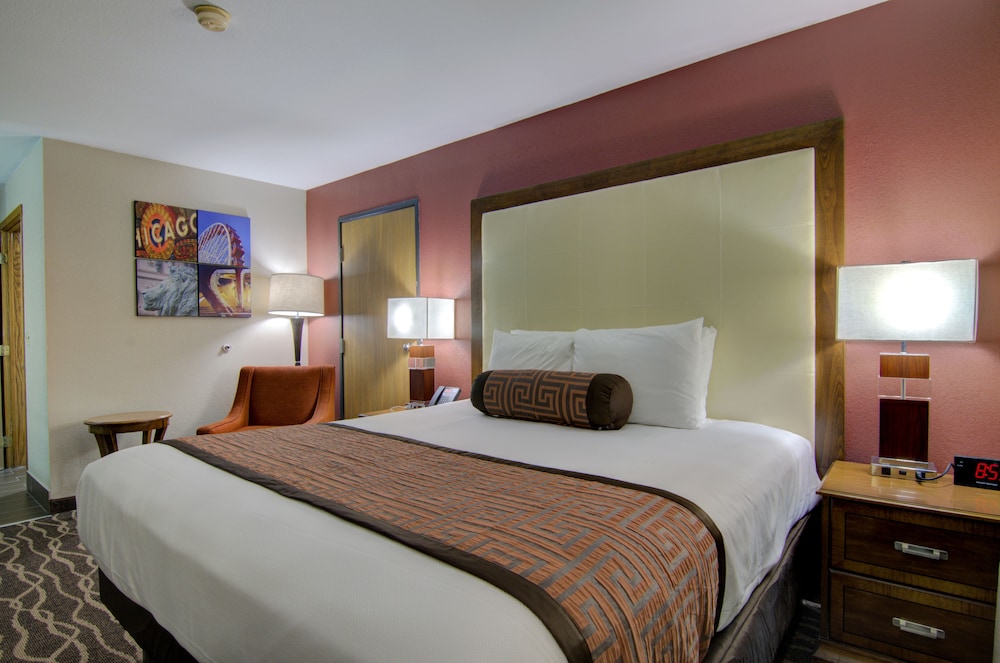 Westbridge Inn & Suites - photo 4