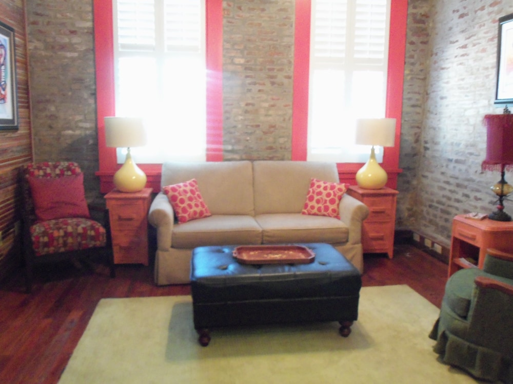The Main Street Hotel - photo 40