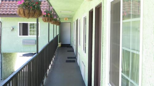 Eagle Rock Motel - photo 29
