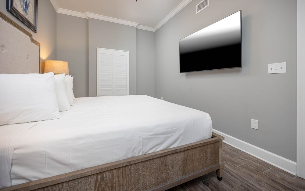 Phoenix Gulf Towers 1904 4 Bedroom Condo - photo 15
