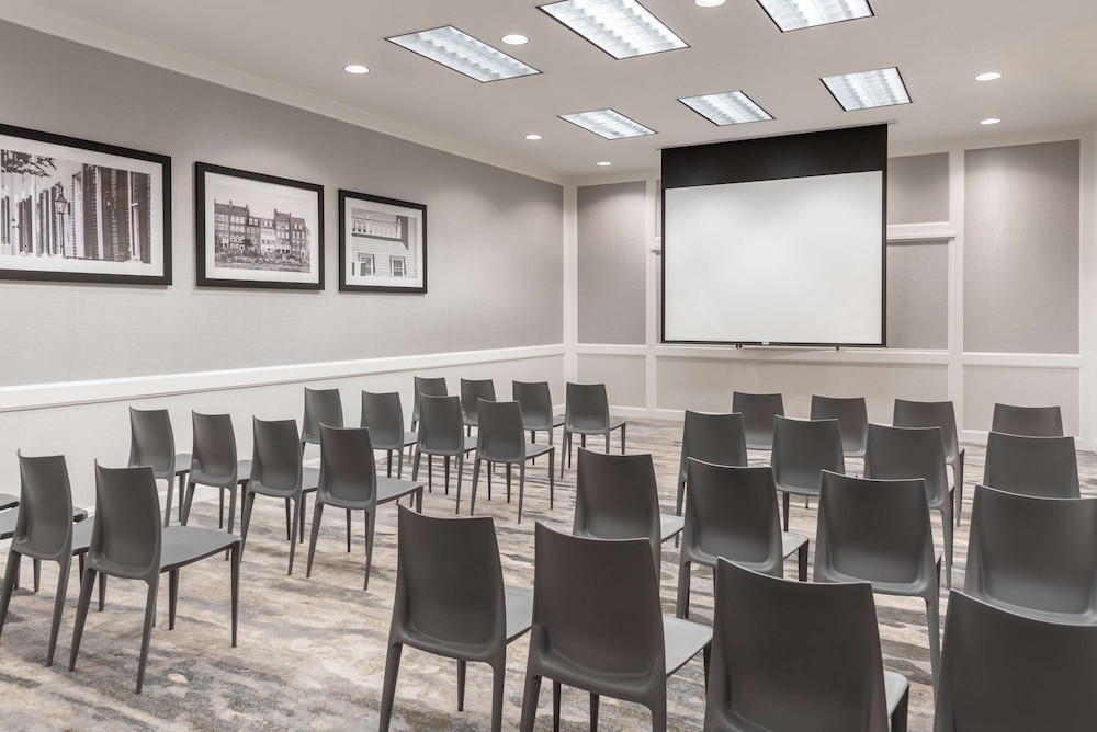 Hilton Alexandria Mark Center - photo 101