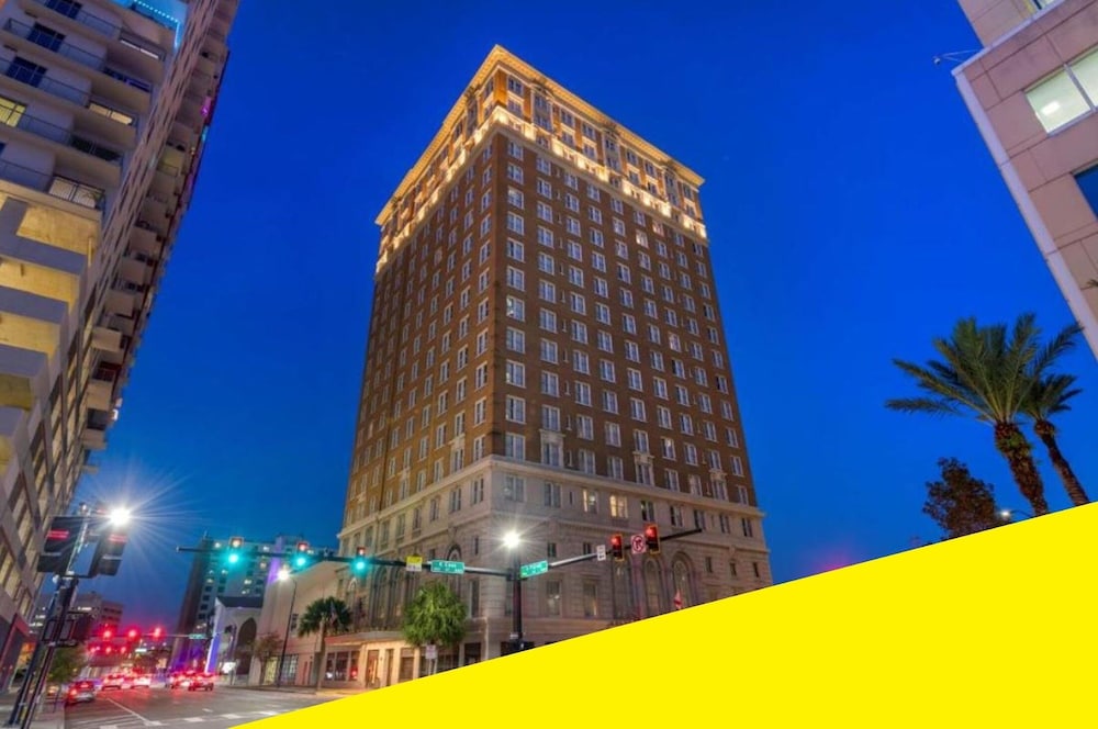 Bposhtels Tampa - photo 36