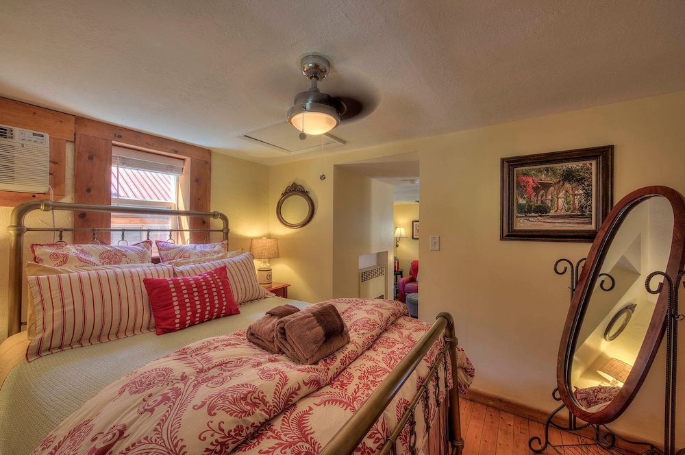 Cali Cochitta Vacation Rentals - photo 17