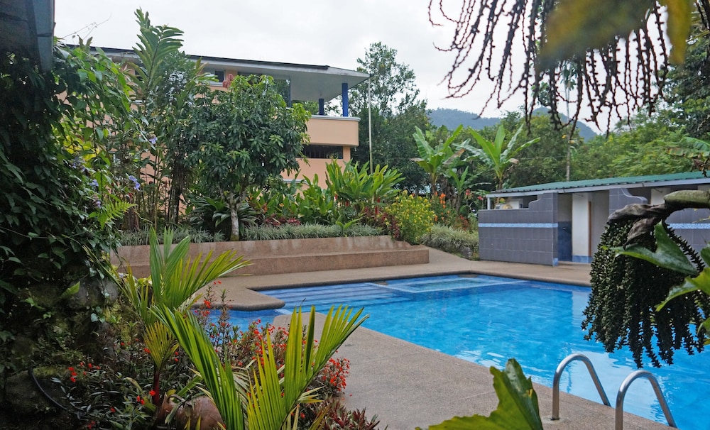 Mindo Real - carbon neutral hotel in Unknown City