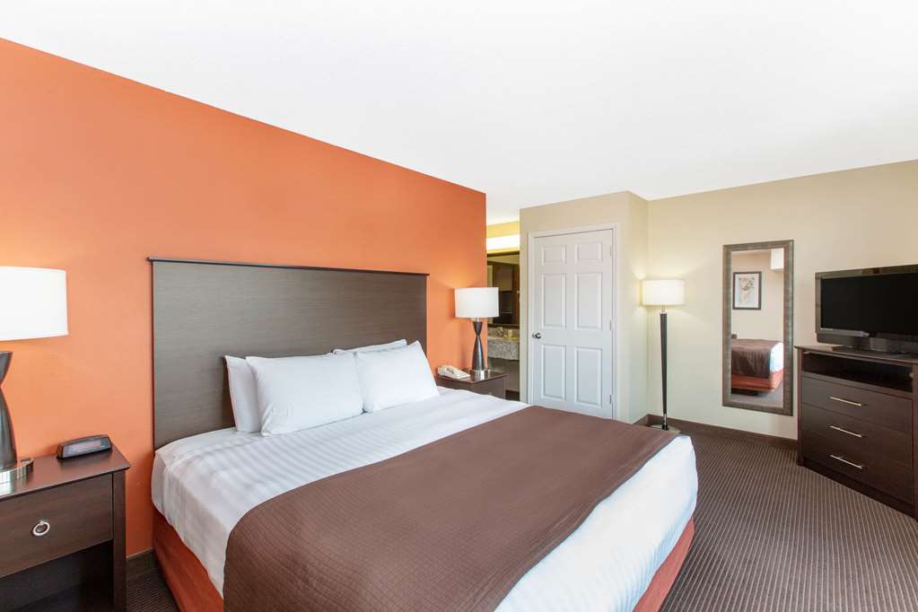 AmericInn by Wyndham Ottumwa - photo 20