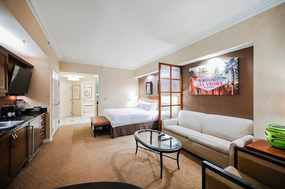StripViewSuites at Signature - photo 72