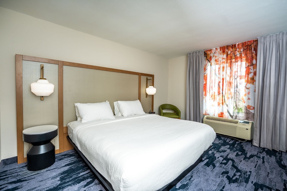 Fairfield Inn & Suites By Marriott Beaumont - photo 12