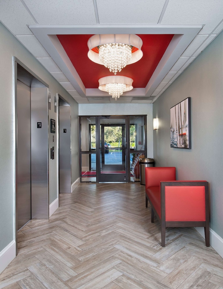 Hampton Inn Naples I 75 - photo 3