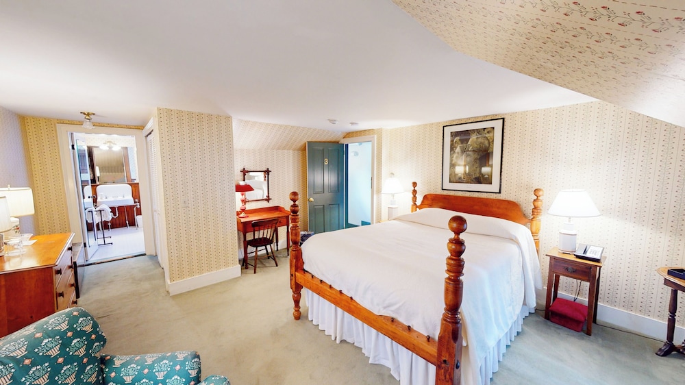 The Red Lion Inn - photo 62