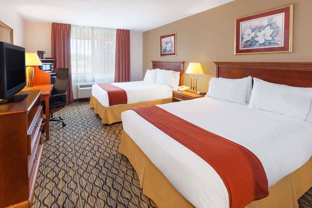 Baymont by Wyndham Chelsea - photo 7